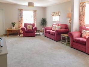 Living room | Flint Cottage - Dairy Farm Cottages, West Caister
