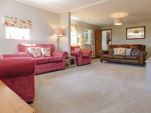 Living room | Flint Cottage - Dairy Farm Cottages, West Caister