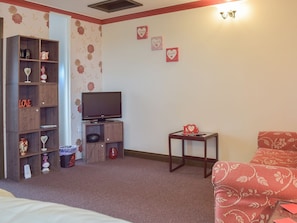 Spacious living area | Elm View - Elm Cottages, Cwmbach, near Whitland
