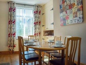 Spacious dining area | Park View, Skipton