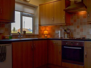 Kitchen | The Bungalow, Pentrich, near Ripley