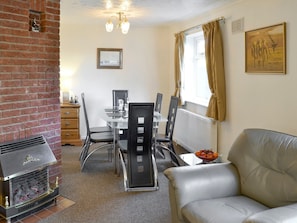 Convenient dining area | Heron’s Quay, Wroxham