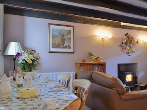 Living room/dining room | Craigdarroch Cottage, Strathyre near Callander