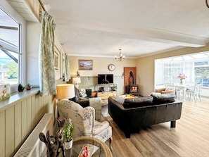 Welcoming and comfortable living room | Broadoak Barn, Ellesmere