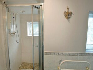 Shower room | The Pocket Watch, Seatown