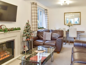 Living room/dining room | Fawn View, Bowness-on-Windermere