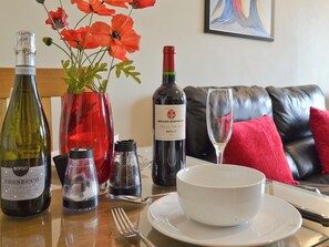 Intimate dining area | Riverside Mews, Bideford