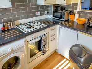Kitchen | Riverside Mews, Bideford
