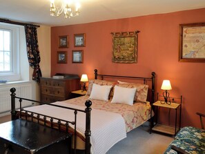 Comfortable double bedroom | Alncroft, Longhoughton