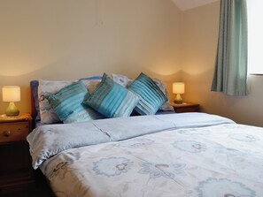 Double bedroom | Kingsford Farm Cottages - Cherrytree Cottage, Longdown, nr. Exeter