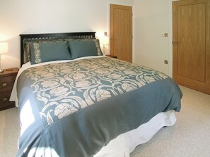 Double bedroom | Chywood Farm - The Barn, Breage, nr. Helston