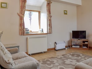 Comfortable living area | Bryn Gefeiliau, Capel Curig, near Betws-y-Coed