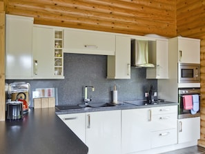 Open plan living/dining room/kitchen | Ashknowe Log Cabin, Glenfarg