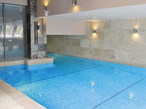 Swimming pool | Moorecroft, Buxton
