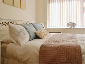 Double bedroom | Sea Haven, Heacham