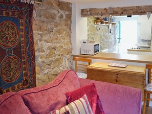 Open plan living/dining room/kitchen | Driftwood, St Ives