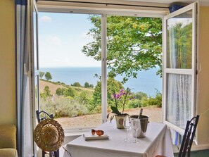 Living room/dining room | Bowden House - Chestnut, Maidencombe, nr. Torquay