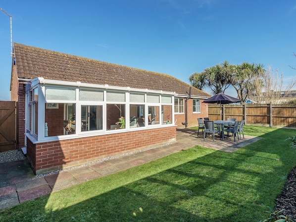 Exterior | Stone’s Throw, Bacton