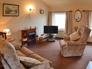 Open plan living/dining room/kitchen | Dyke Heads Stable, Gunnerside, near Reeth