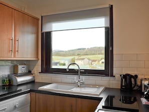 Kitchen | Gean Cottage, Rumbling Bridge, near Kinross