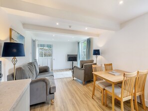 Open plan living space | Cartmel Cottage - Meathop Fell Caravan Club Apartments and Cottage, Meathop, near Grange-over-Sands