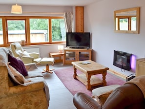 Open plan living space | Woodview Lodge, Cutthorpe, near Chesterfield