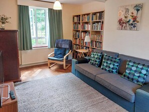 Living room | Greenhedges, Budleigh Salterton