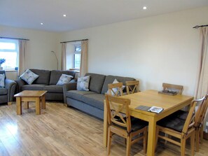 Spacious open plan living space | Tan Rallt Barn, Tregarth, near Bangor