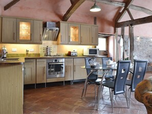 Kitchen and dining area | The Cart Shed, Knapton Green, near Leominster
