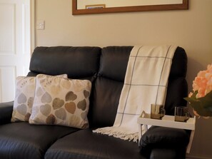 Living area | Brown Snout - The Old Kennels Holidays, Ledbury