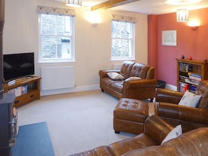 Cosy and inviting open plan living area | Tuppence Cottage, Dulverton