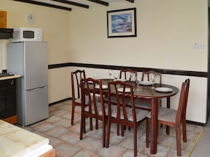 Kitchen/diner | Cedar - Thornbury Holiday Park, Woodacott, near Holsworthy