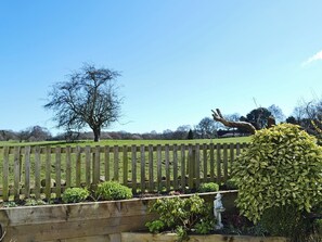 Wonderful Cheshire countryside view | The Beehive, Betley, near Nantwich