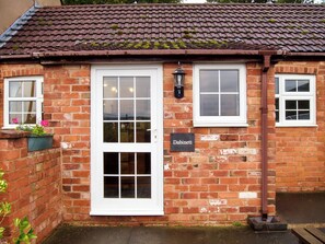 Exterior | Dabinett - The Old Kennels Holidays, Ledbury