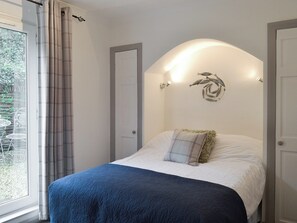Relaxing double bedroom | The Nook, Woolacombe