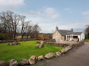 Exterior | Craigellachie Cottage, Wester Galcantray, near Cawdor