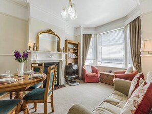 Living room | Seascape, Exmouth