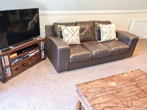 Living area | Valley Lodge 47, Gunnislake, near Callington