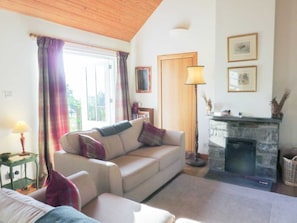 Living area | Farragon Cottage - Lick Estate, Foss, near Pitlochry
