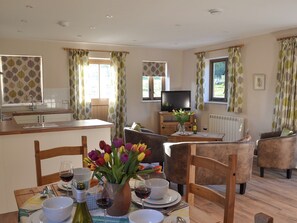 Open plan living space | The Old Parlour, Whatlington, near Battle