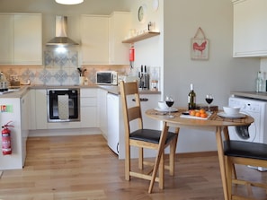 Kitchen and dining area | The Hayloft - Netherfield Hill Farm, Netherfield, near Battle