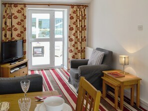 Cosy open plan living/dining room/kitchen | Barnhill Bothy, Moffat
