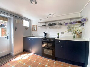 Kitchen | Sea Breeze, Blakeney