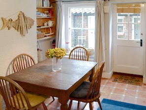 Dining room/kitchen | Sea Breeze, Blakeney