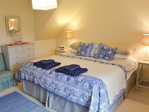 Double bedroom | Sea Breeze, Blakeney