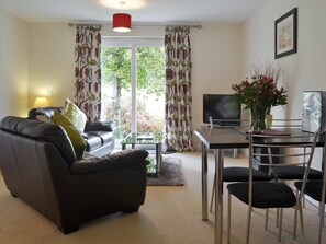 Open plan living space | Seaton - Rosecraddoc Holiday Village, Liskeard