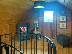 Living area | Dontra Log Chalet 1 - Dontra Log Chalets, Banavie, near Fort William