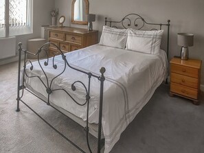 Relaxing double bedroom | Old Church School, Plympton, near Plymouth
