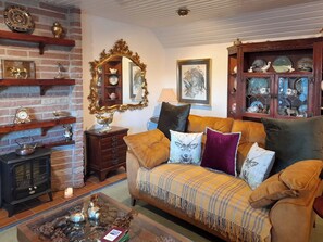 Living room | Croiscrag Cottage, Aboyne