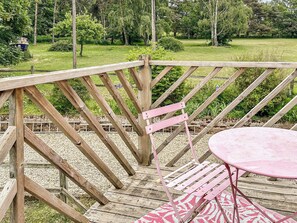 Sitting-out-area | Nightingales, Hollesley, near Woodbridge